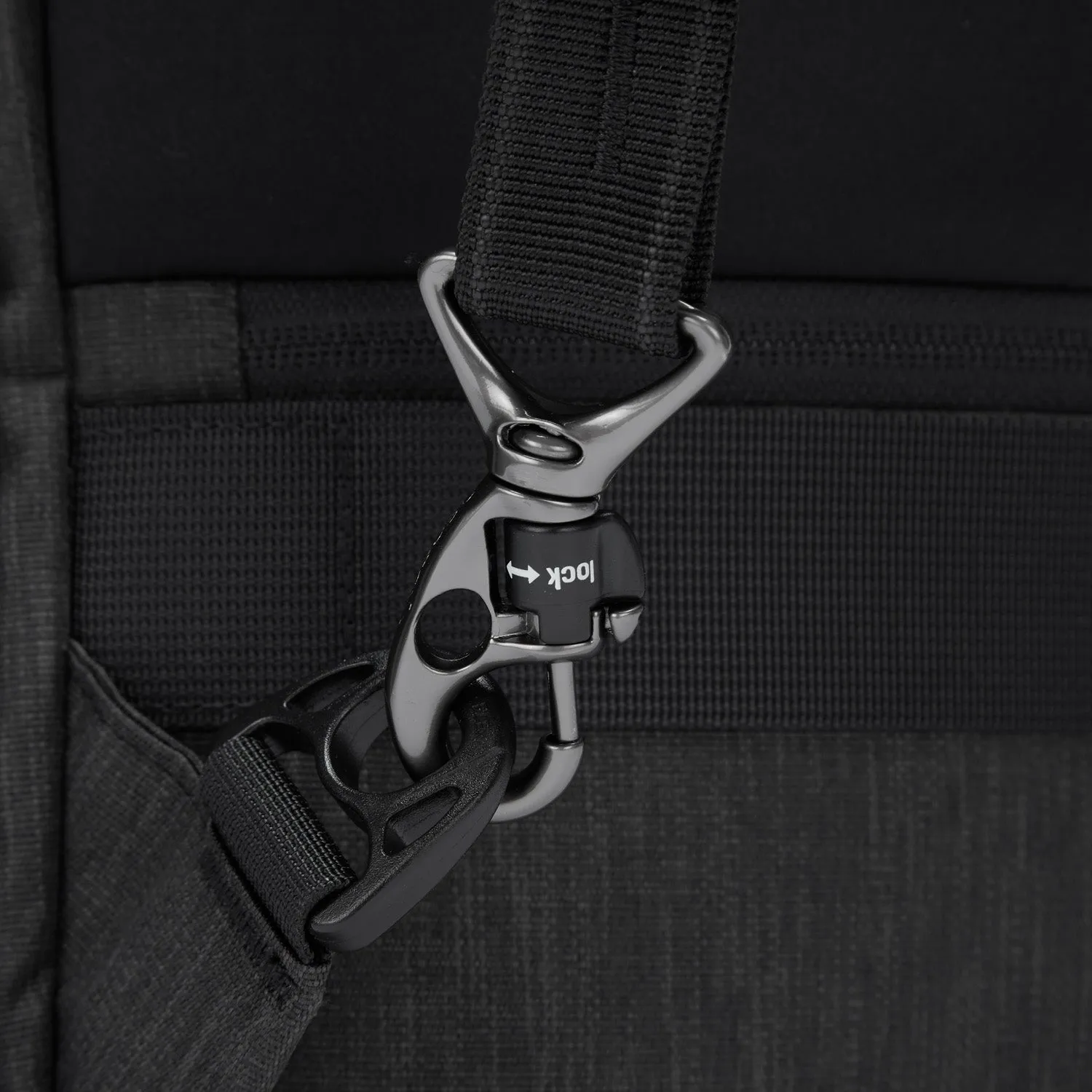 Pacsafe Metrosafe X 25L Backpack