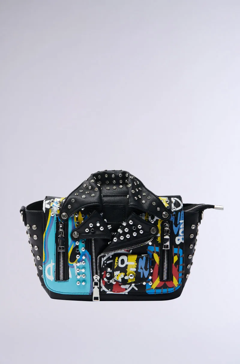 REALLY LIKE THAT PAINTED MOTO BAG