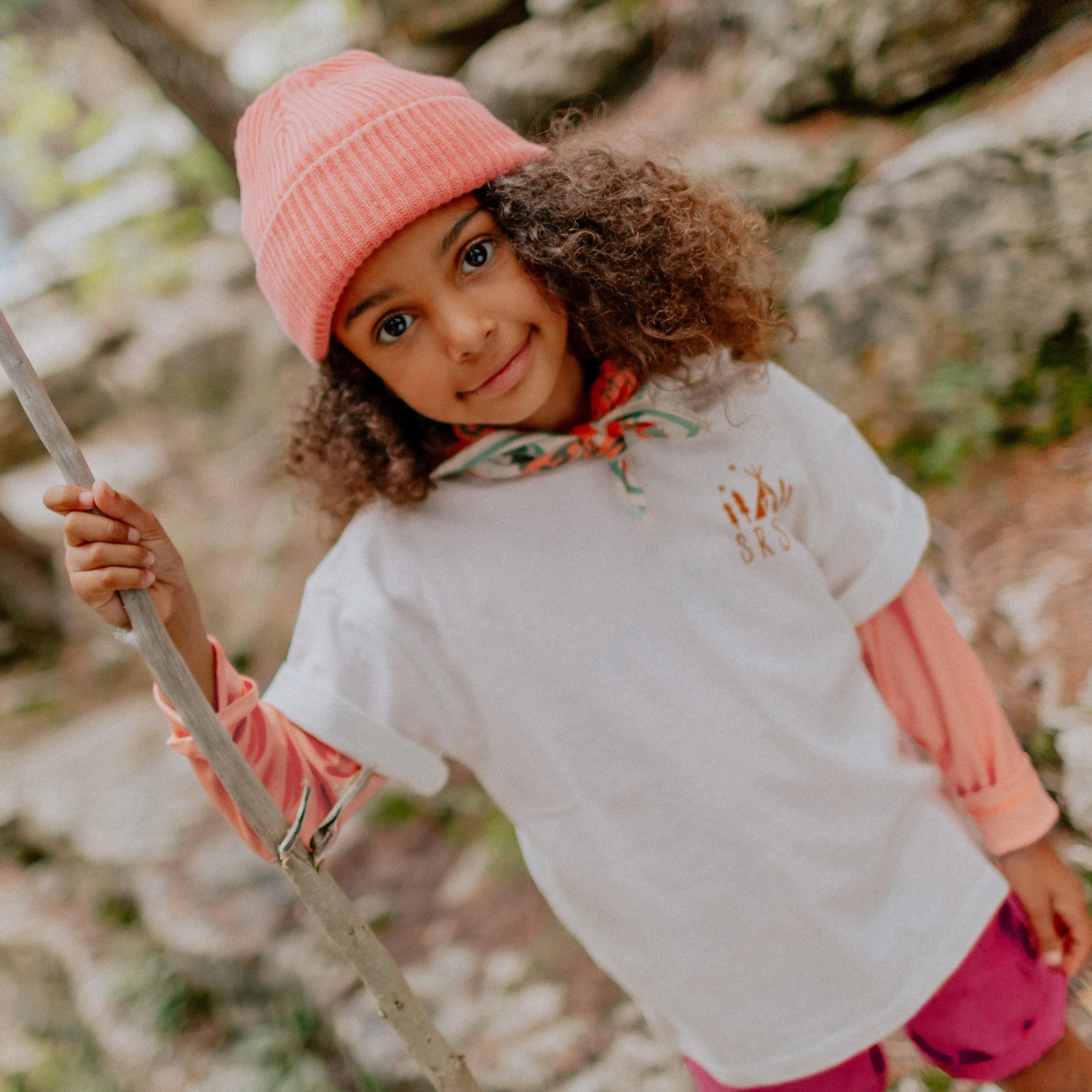 T-shirt ivoire à manches courtes en coton, enfant || Ivory short-sleeves t-shirt in cotton, child
