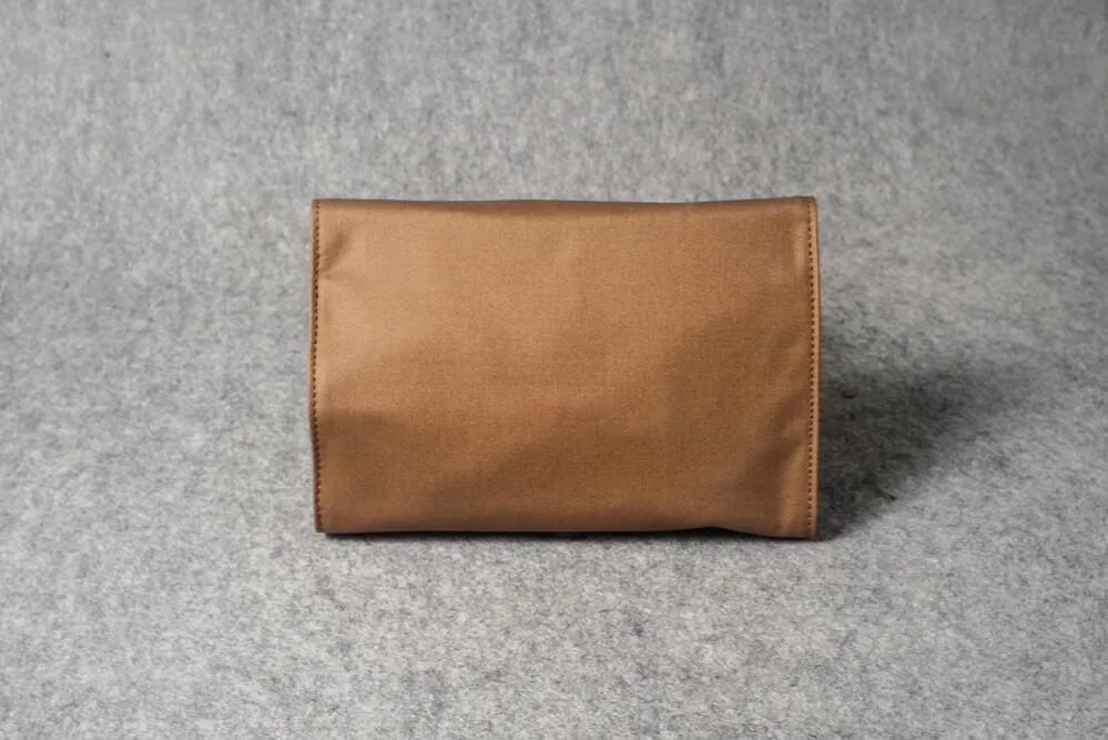 TECH DOPP KIT - toffee