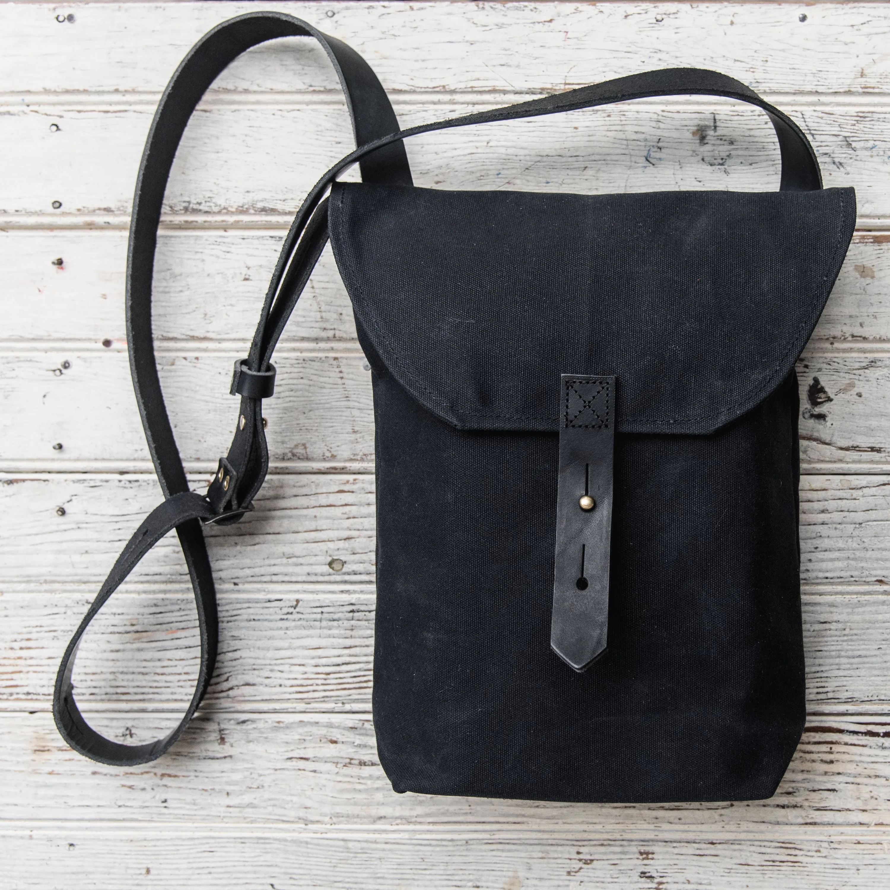The Hunter Satchel