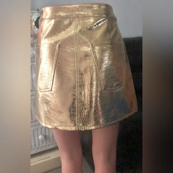 Torn by Ronny Kobo Donny Metallic Gold Faux Leather Mini Skirt Size Small