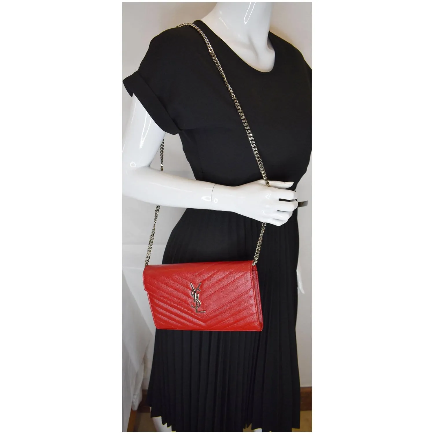 YVES SAINT LAURENT Matelasse Chevron Leather Envelope Chain Wallet Red