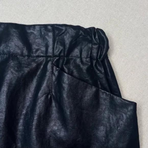 Zara Black Faux Leather High Rise Paperbag Mini Skirt with Pockets XS
